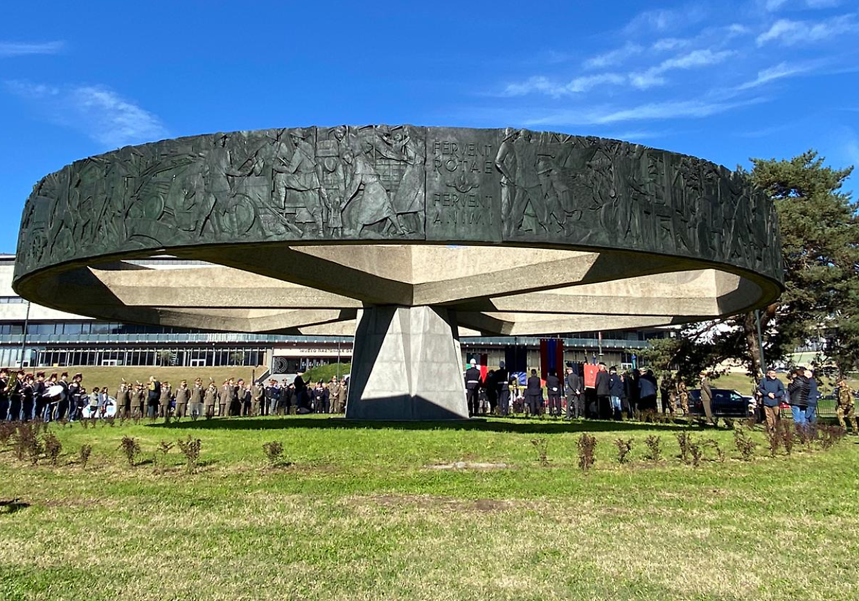 Il monumento all’Autiere d’Italia torna all’antico splendore