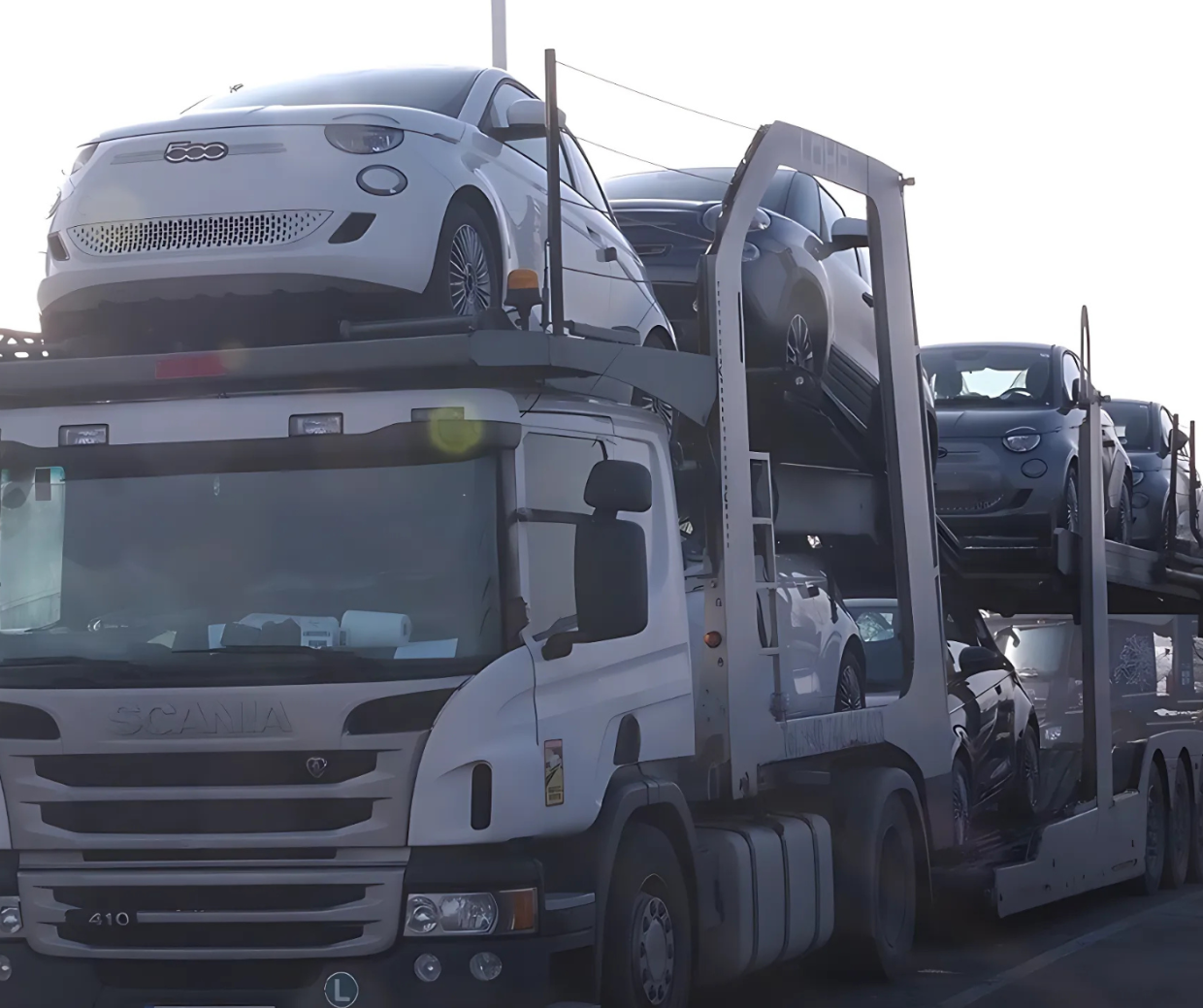 Stellantis, -20% di consegne e stop in tre fabbriche. Ecco quando