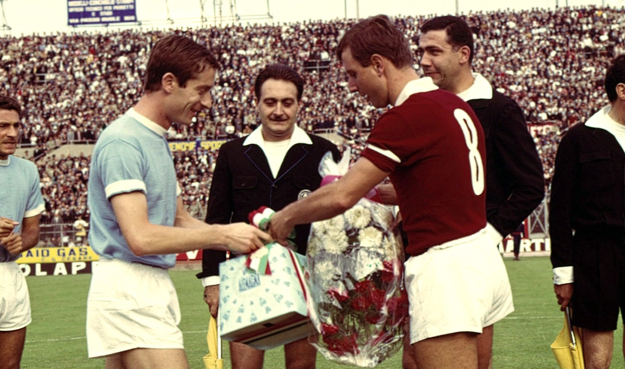 Un'immagine di Giorgio Ferrini in maglia granata (foto LaPresse)