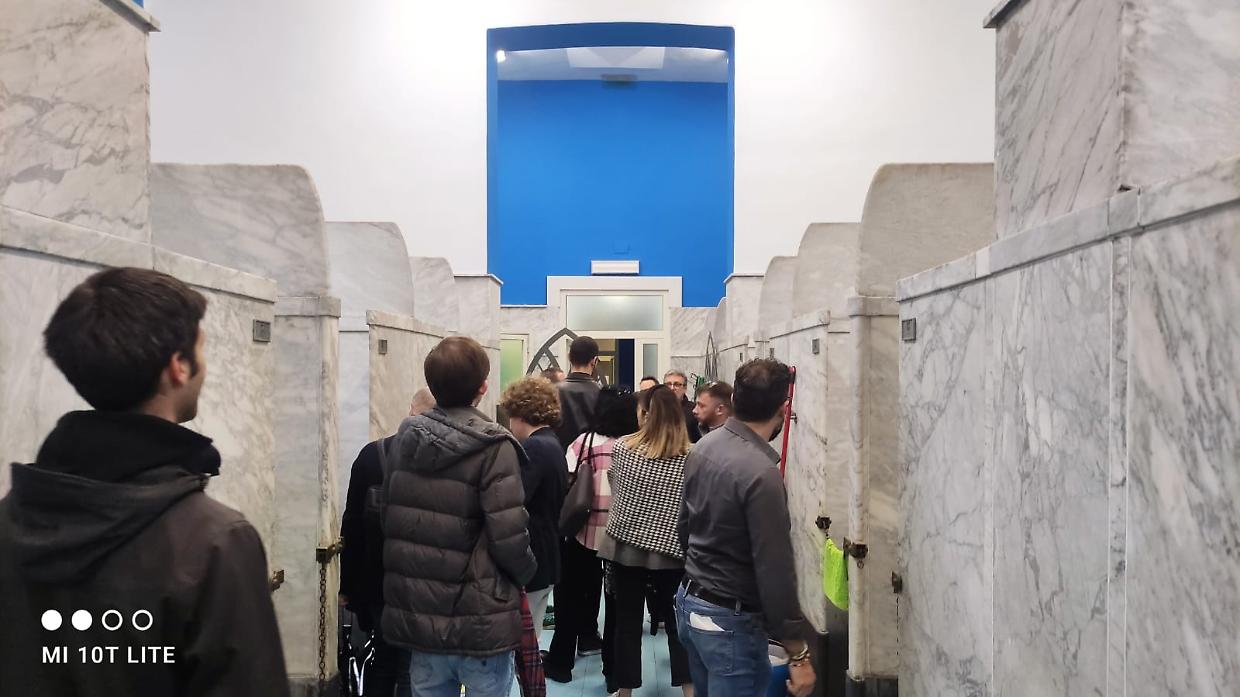 Riaprono i bagni pubblici di Borgo San Paolo: igiene e dignità per chi vive in strada