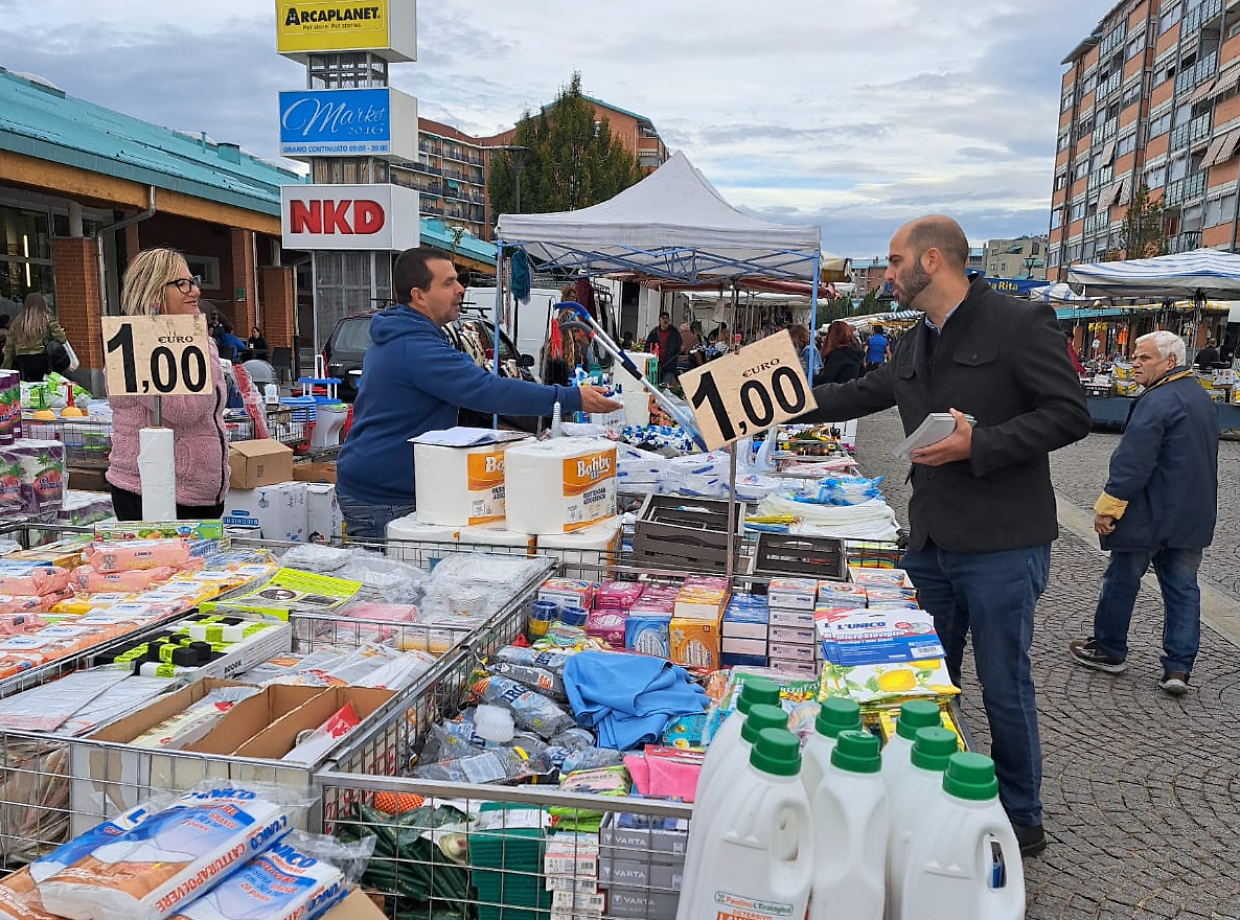 Collegno rinnova il mercato di Santa Maria