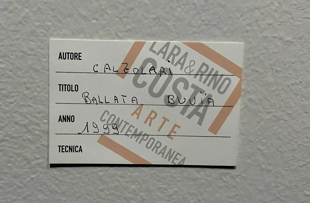 Furto a Flashback: rubata parte di un'installazione d'arte all'inaugurazione