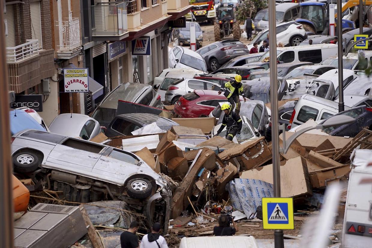 Valencia, la solidarietà dei torinesi e i racconti dei nostri concittadini in mezzo all'alluvione
