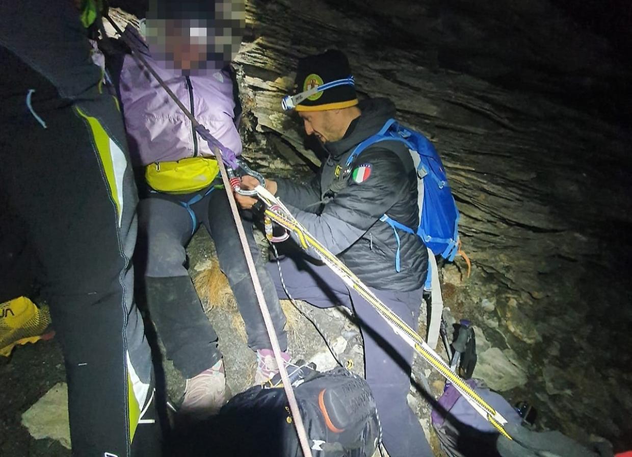 Escursioniste bloccate a oltre 2.700 metri: per salvarle arriva il Soccorso alpino