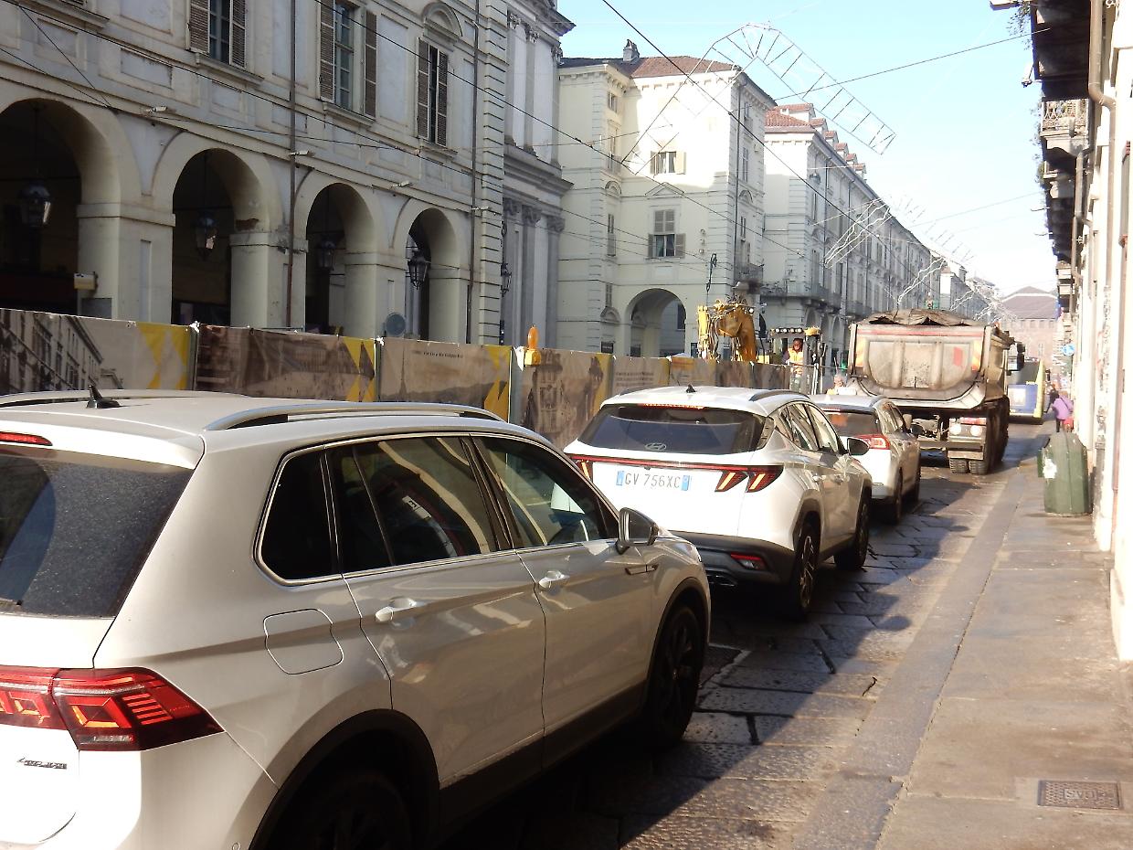 I lavori in via Po sospesi durante le feste di Natale