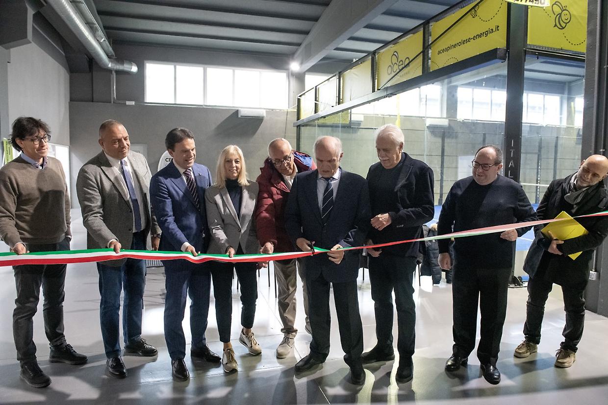 Taglio del nastro questa mattina per la nuova area sportiva Ener G Padel