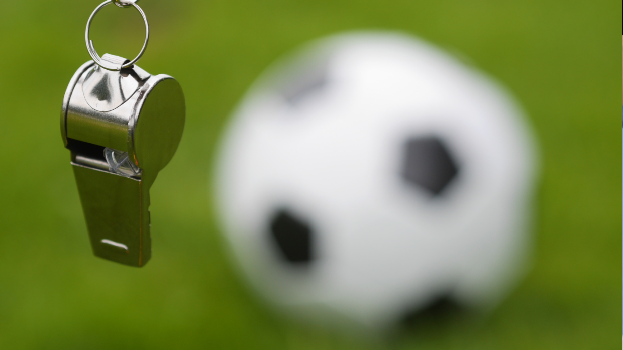 Arbitri italiani nel mirino del fisco: la Procura FIGC indaga su 50 fischietti della Serie A