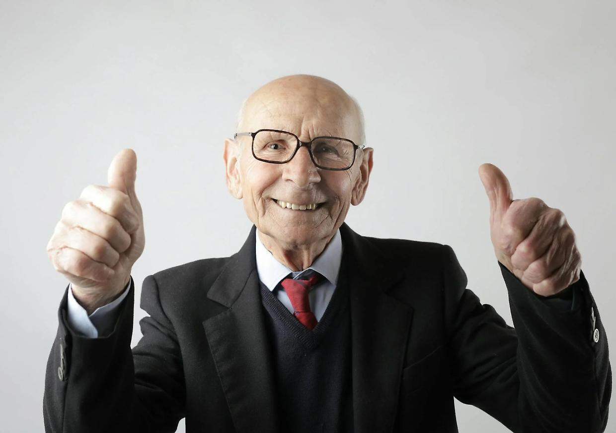 Vivere 100 anni: il Dna dei centenari svela il segreto della longevità