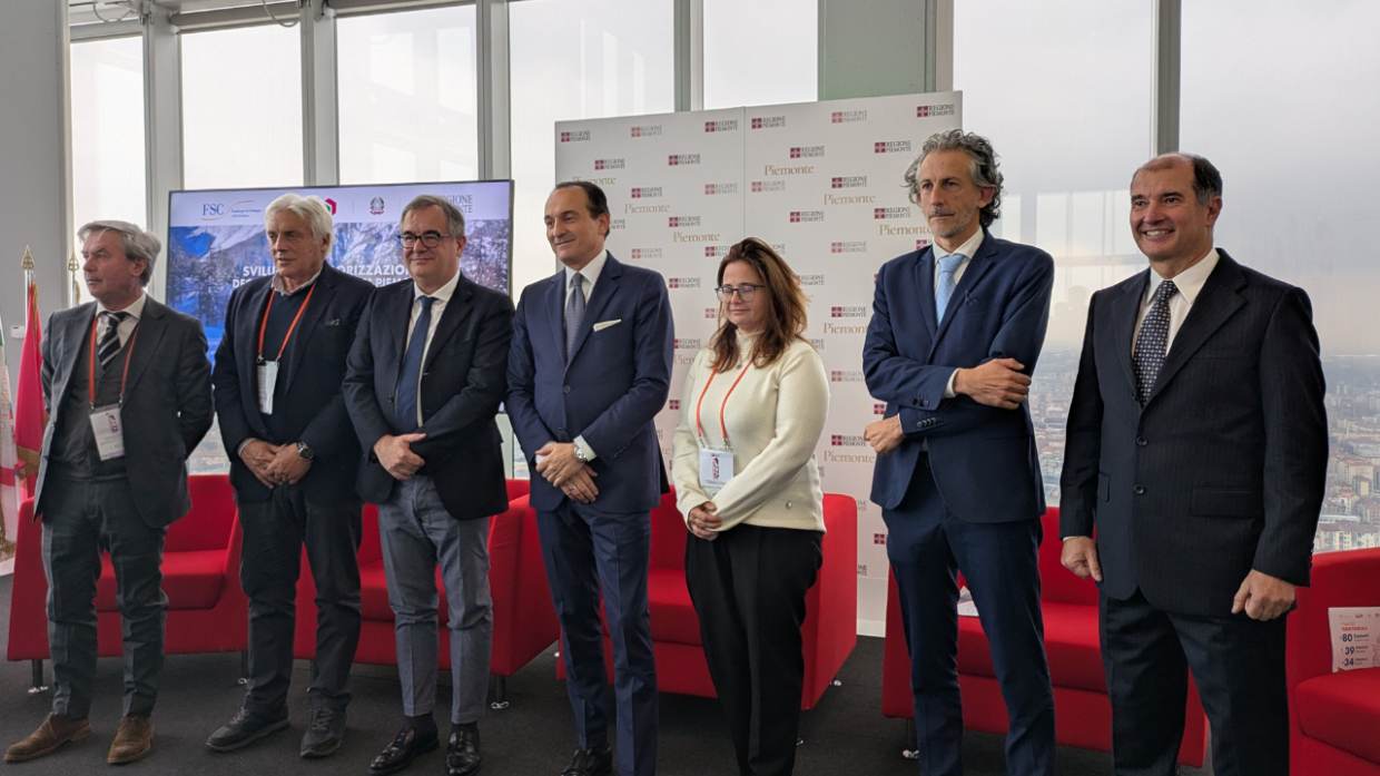 Il Piemonte si trasforma nel paradiso dello sci: investimento record per attrare turisti 