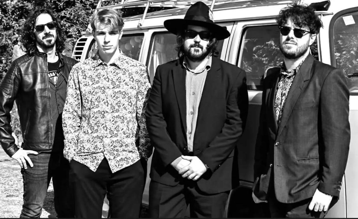 The Churchill's Fingers: il ritorno del rock psichedelico anni '60 sul palco del Birra Ceca Pub 82 