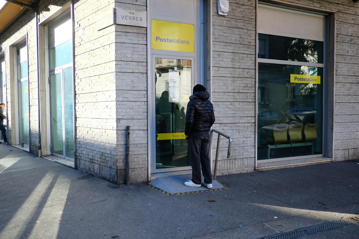 A Torino uffici postali chiusi già da oggi, il Tar Piemonte cambia idea all'ultimo momento
