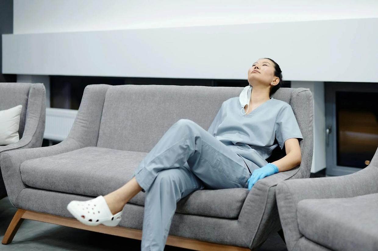 Sanità in crisi: Il 3° Rapporto Eurispes-Enpam svela il burnout e la violenza sui lavoratori