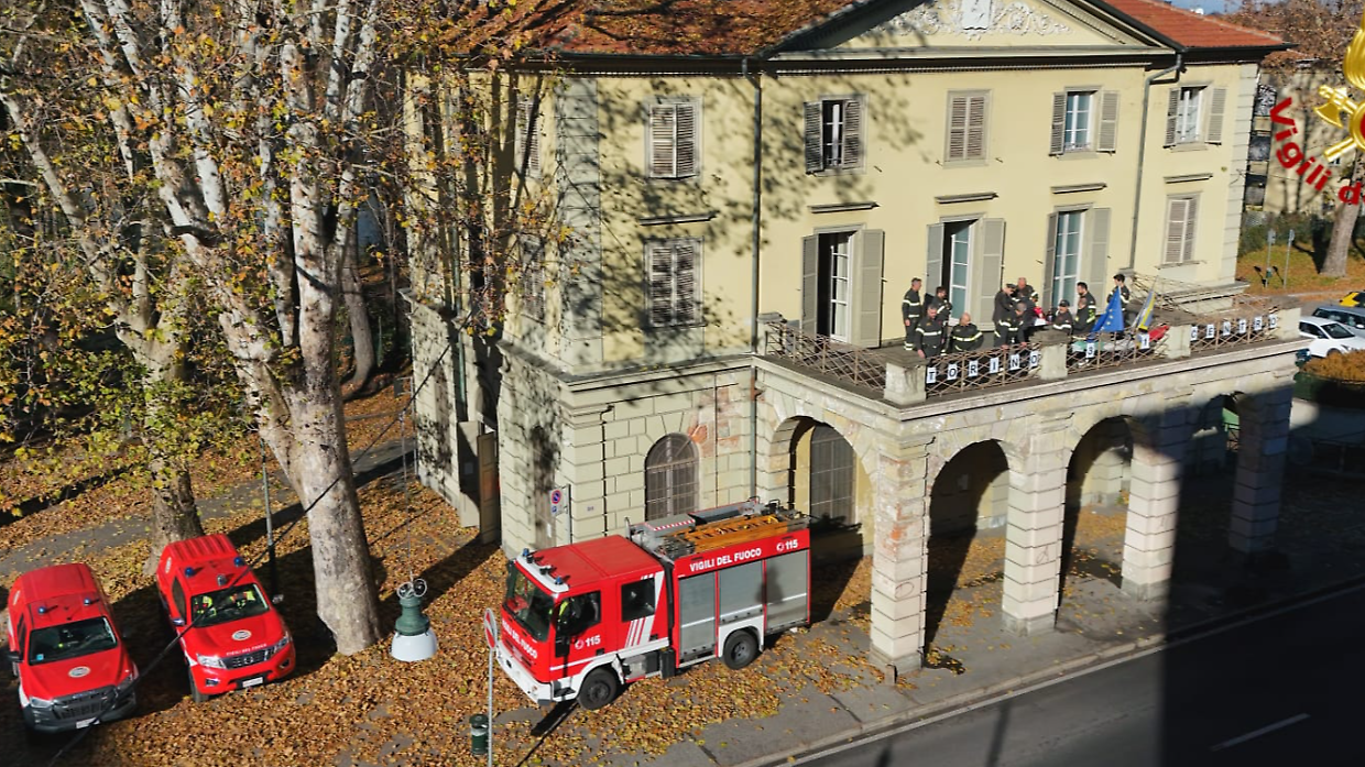 I vigili del fuoco all'interno del nuovo distaccamento di corso Moncalieri