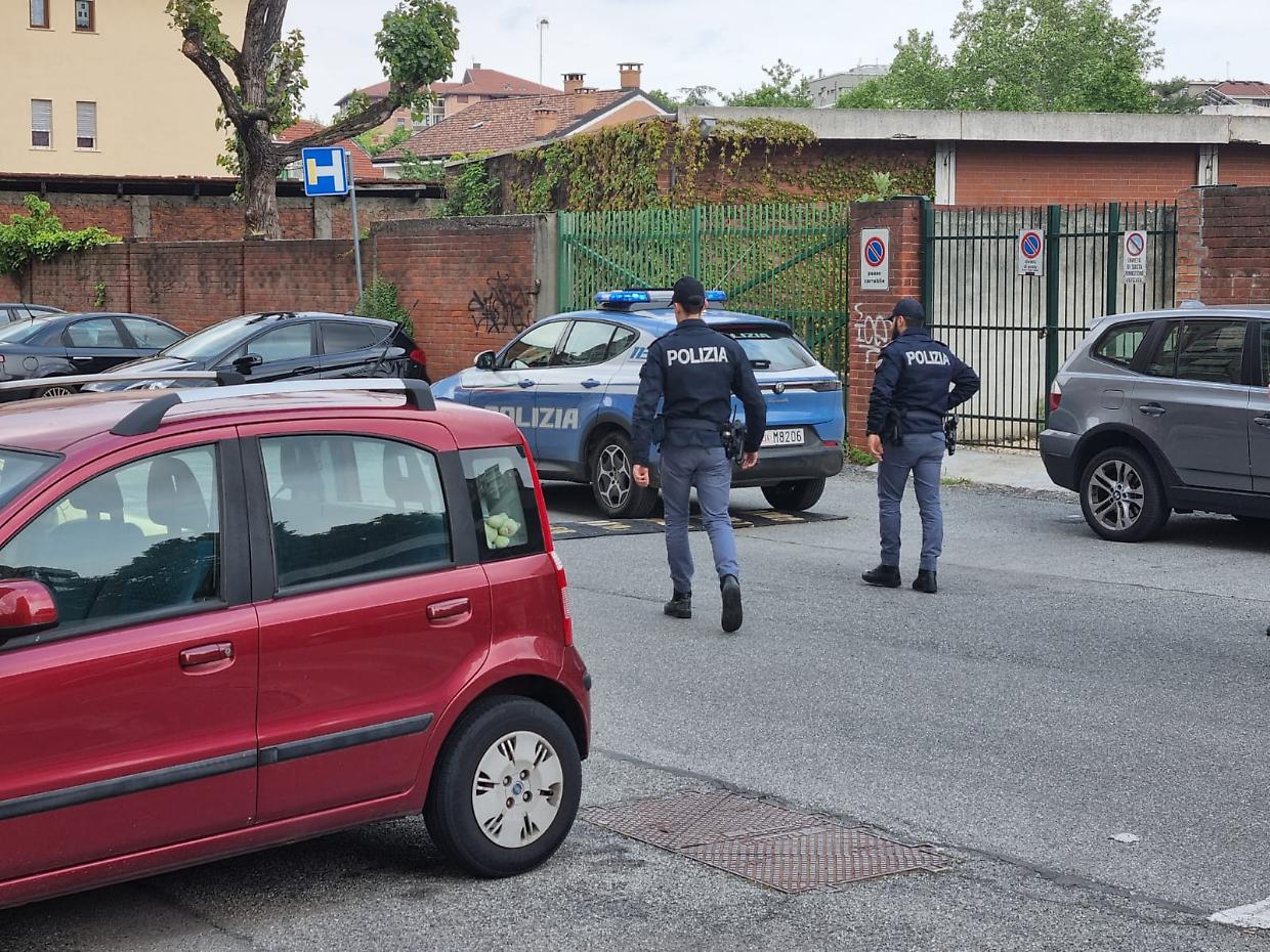 Tentato omicidio a Mirafiori, la figlia della vittima: «Perché quei due erano liberi?» 