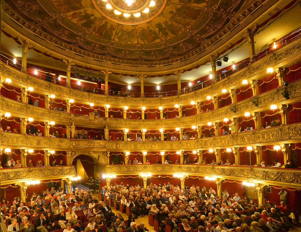 Teatro Stabile di Torino: un 2024 di successi storici e grandi riconoscimenti artistici