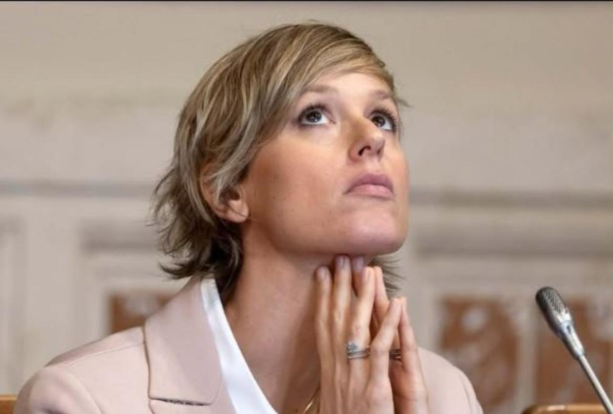 Tutti gli amori e i tradimentidella star Federica Pellegrini