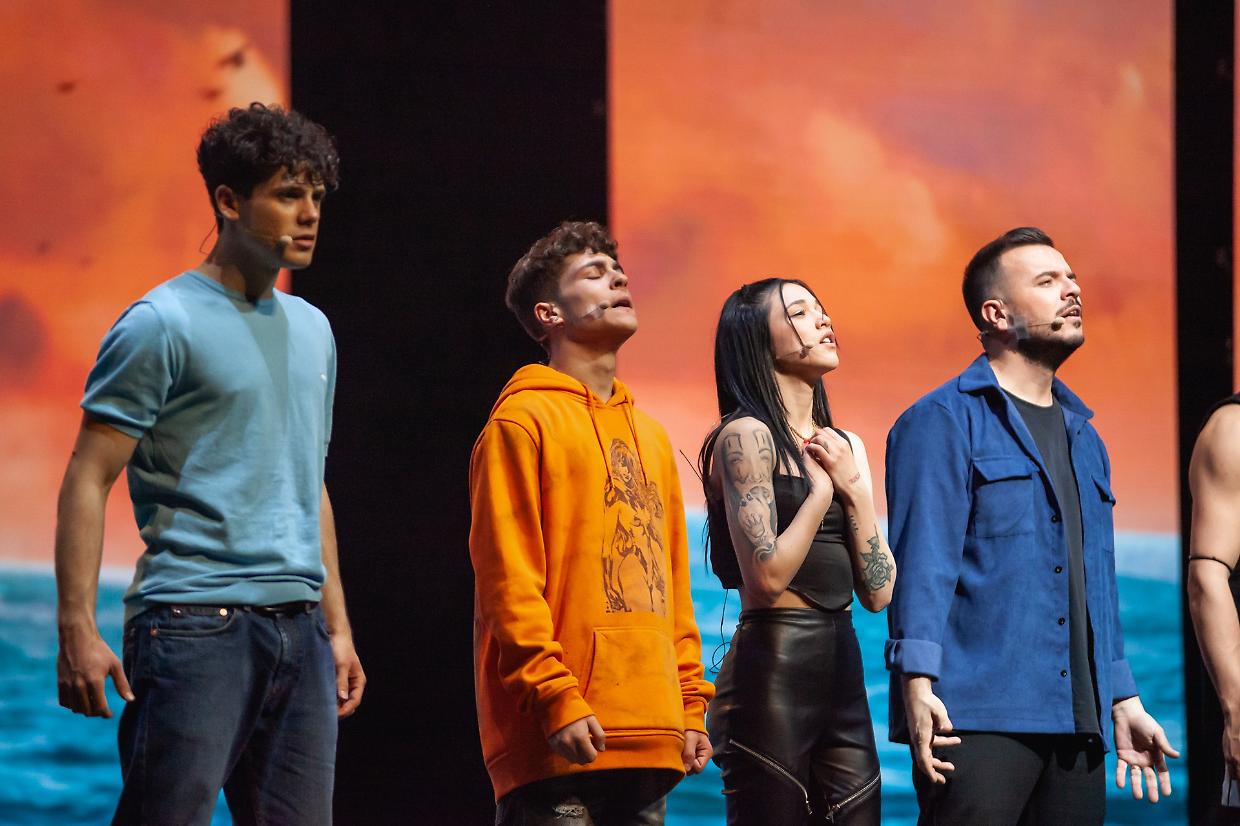 Rosa e Carmine sul palco, "Mare fuori" sbarca a teatro