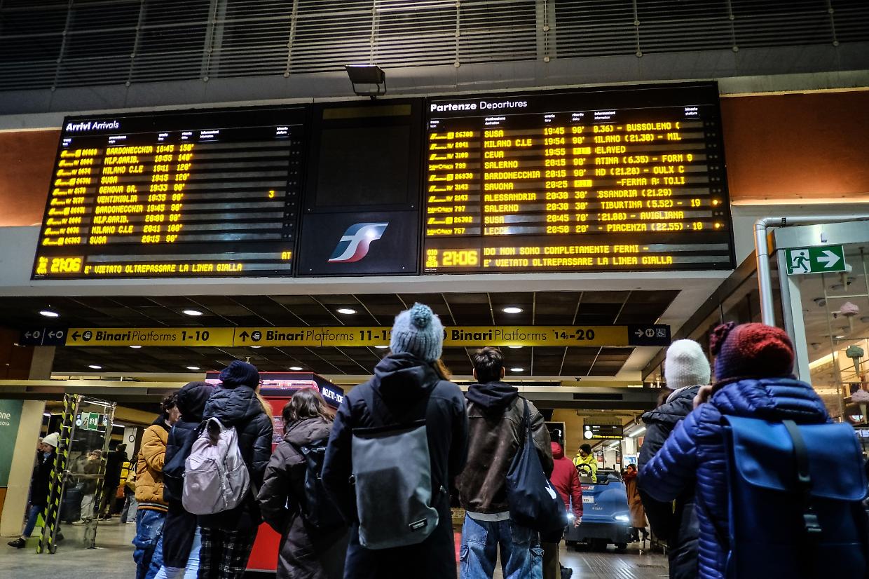 Guasto elettrico sui binari: ritardi sulla linea Torino- Milano