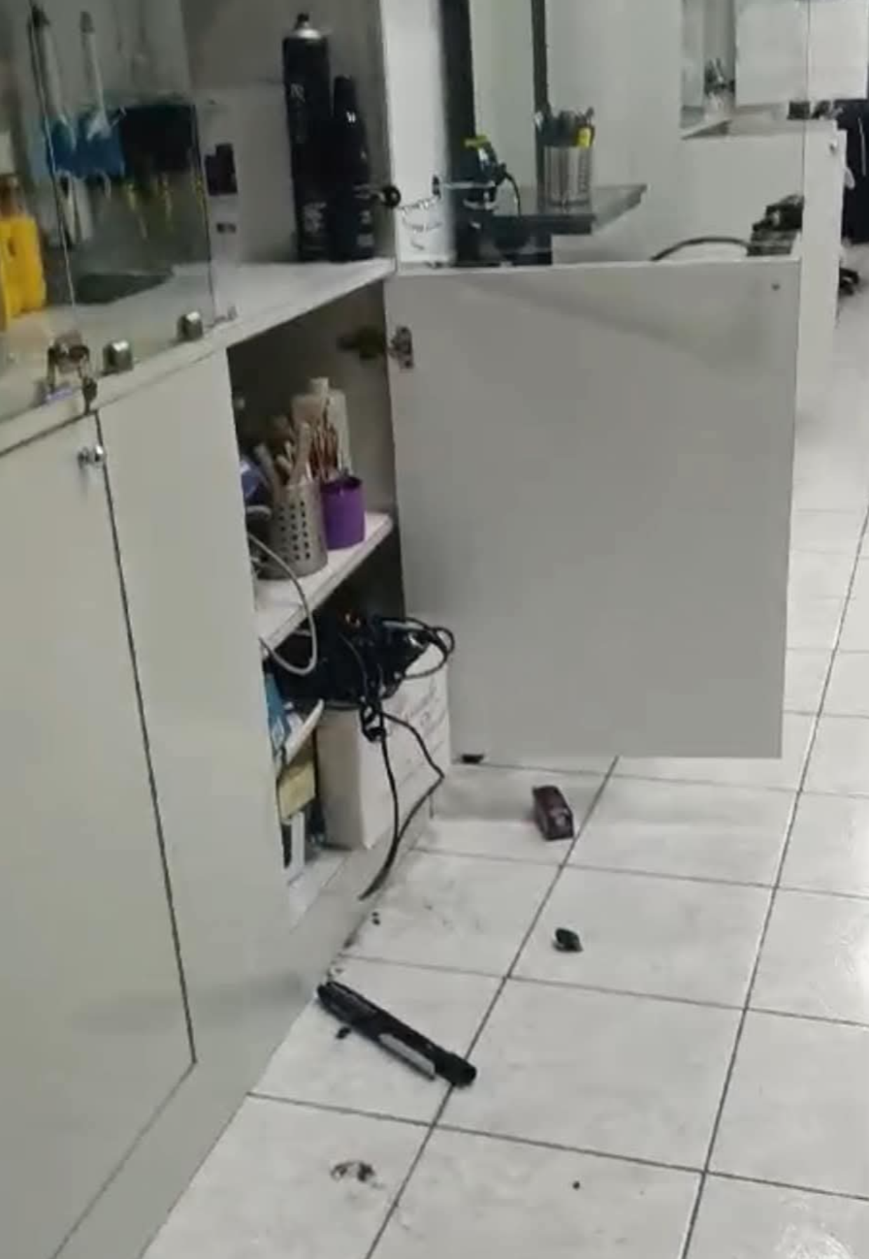 Due tentativi di furto alle attività commerciali, in via Borgaro, di cui uno andato a buon fine