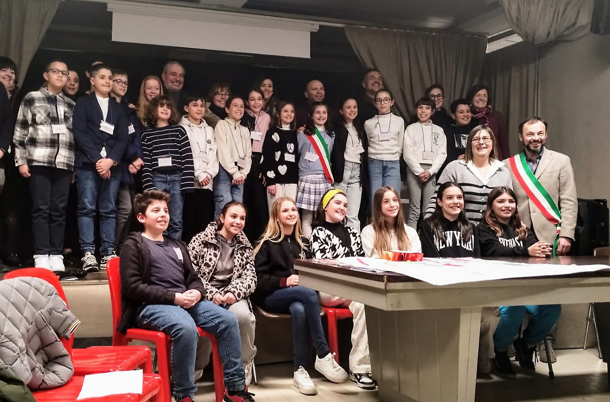 Eletto il consiglio comunale dei ragazzi. Diventa sindaca in 5ª elementare