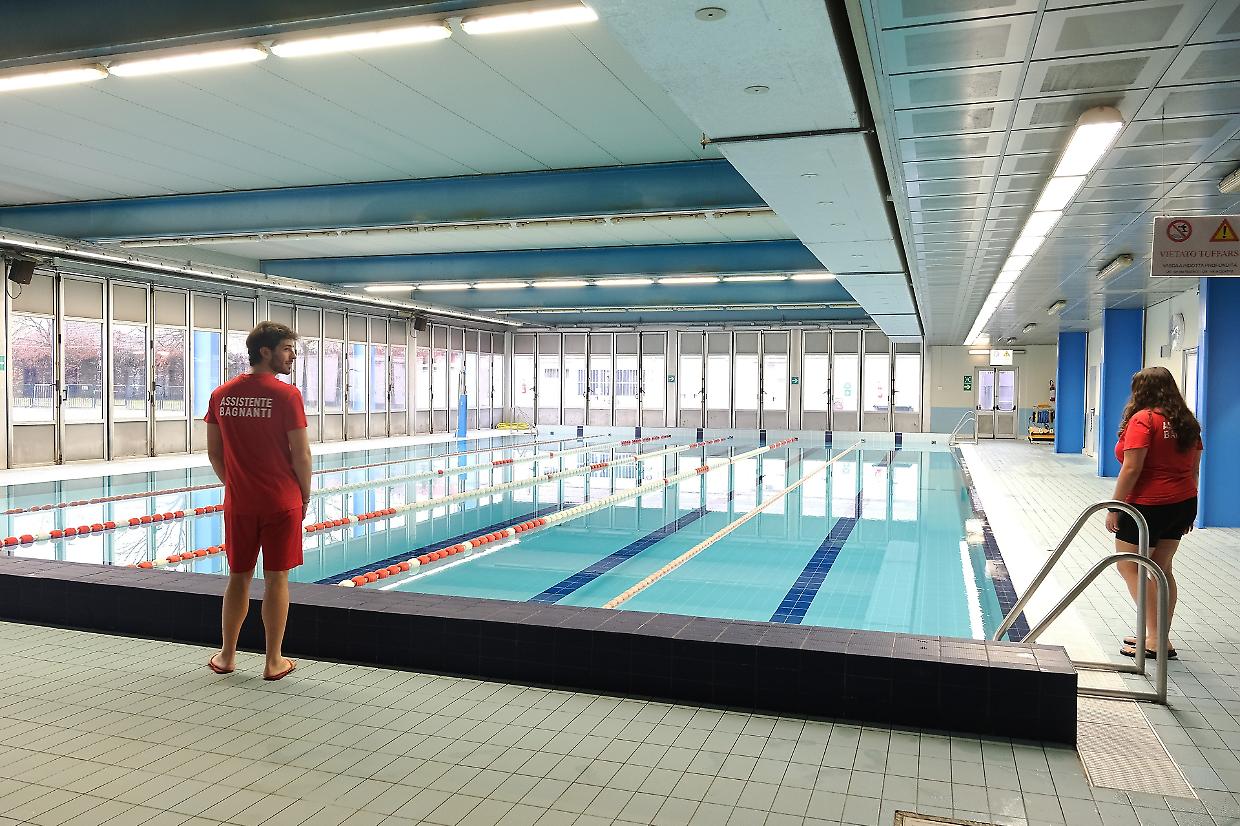 Riapre la piscina Franzoj: al via la stagione invernale con nuoto libero per tutti