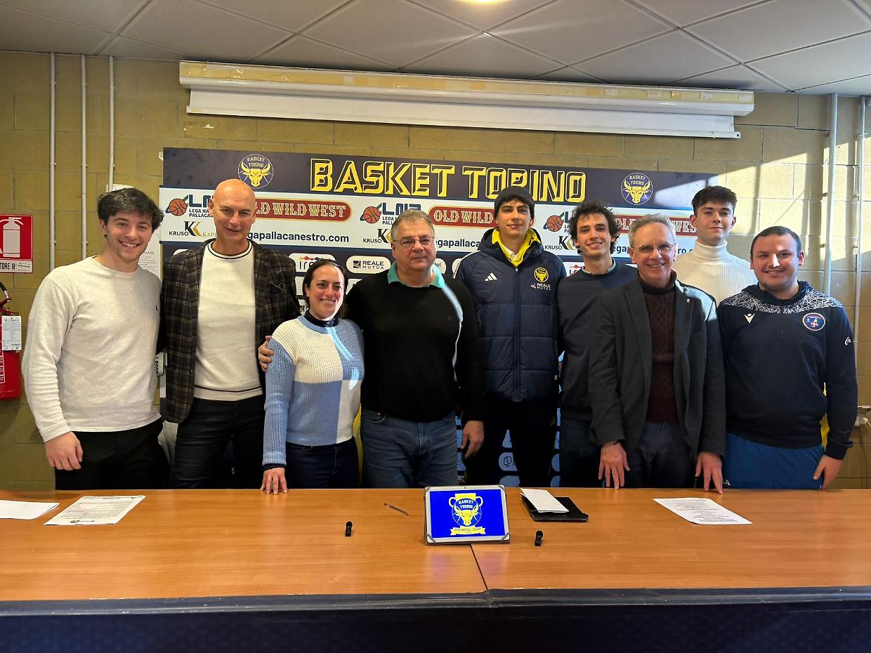 Con "Basket Torino School Cup" gli studenti di otto istituti si sfidano sotto canestro