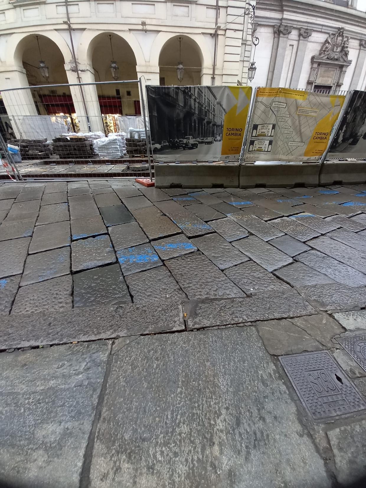Cantiere infinito in via Po a Torino: è già tutto da rifare?