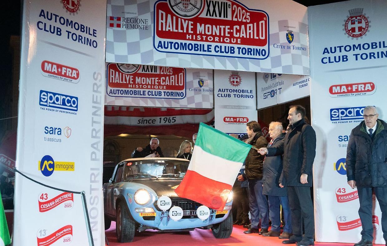 Questa sera il via al Rallye Monte-Carlo, 54 auto partite da piazza Castello