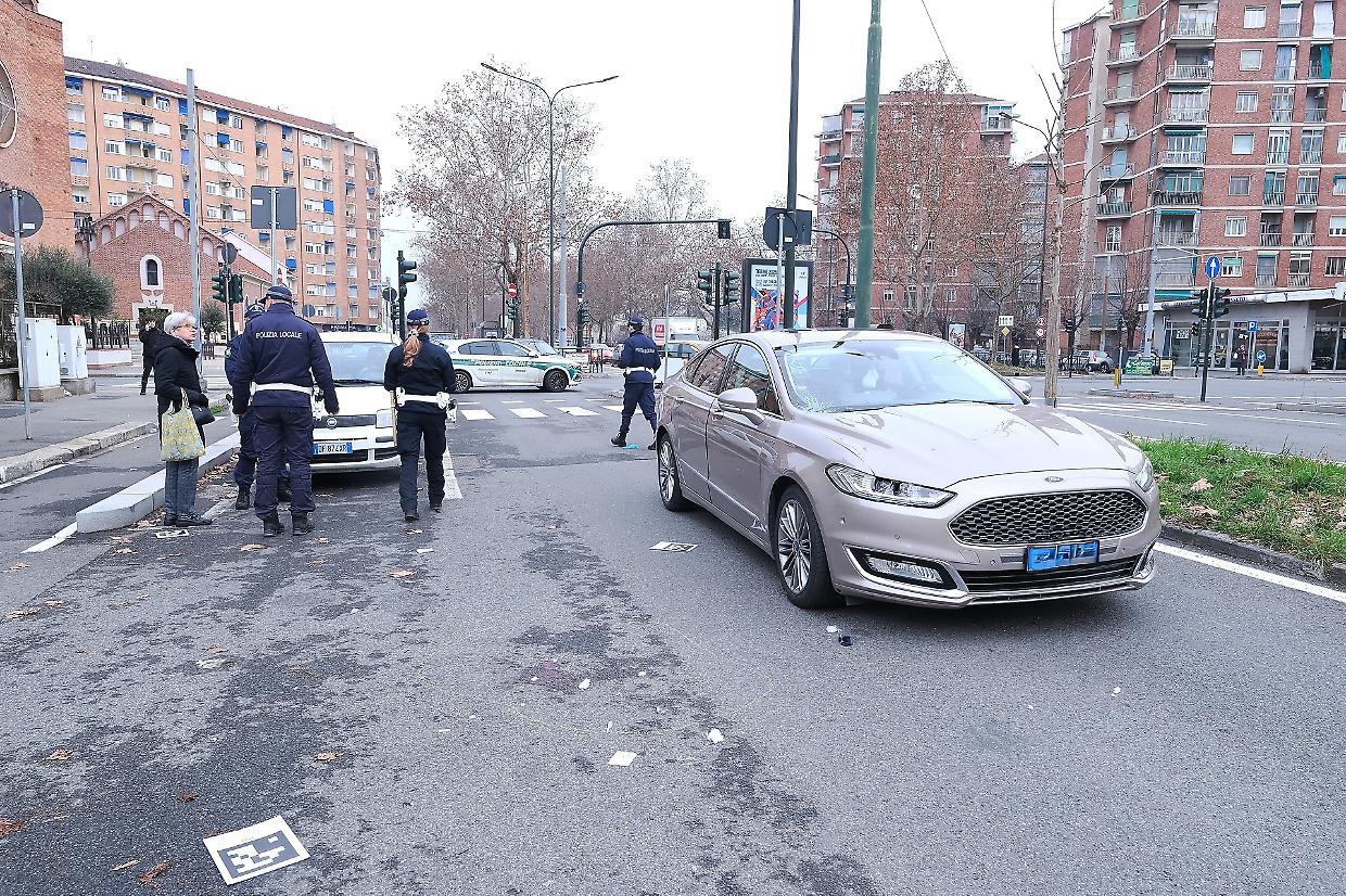 Investita da un'auto a 12 anni, è grave