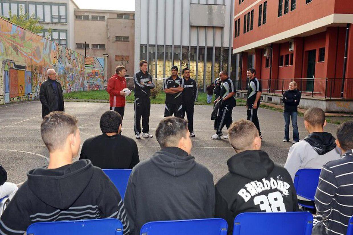 Brandine al posto dei materassi in terra. Continua il sovraffollamento al minorile