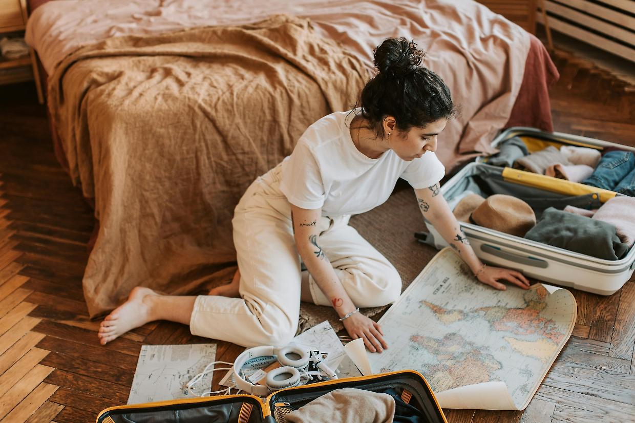 Viaggiare da soli: consigli e destinazioni da evitare per un'esperienza sicura 