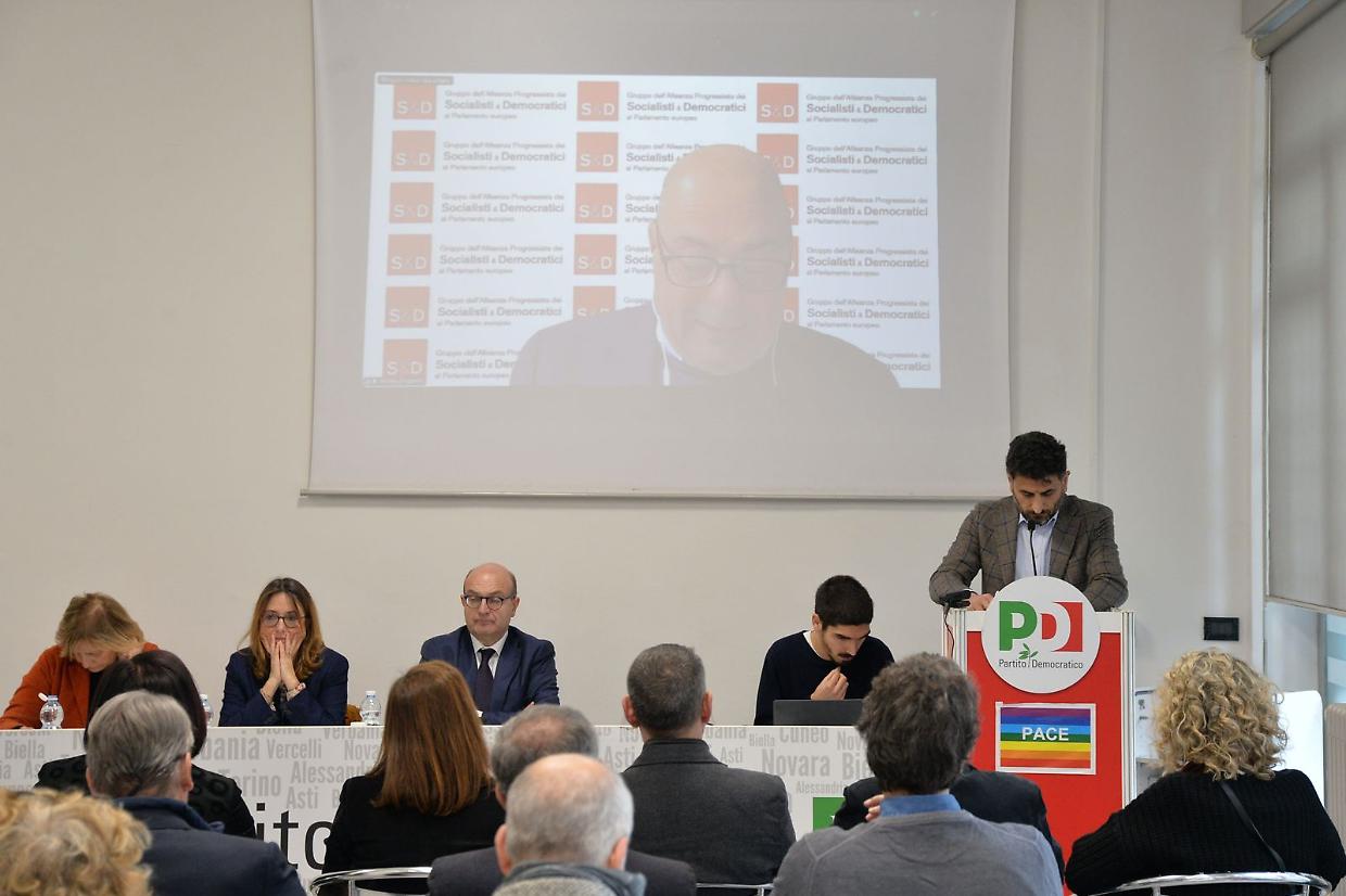 Crisi dell'Automotive: Il PD Propone Strategie per il Rilancio in Piemonte e Italia