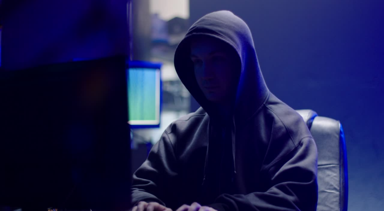 Cybersecurity, la guerra invisibile: tra spie digitali e criminali high-tech