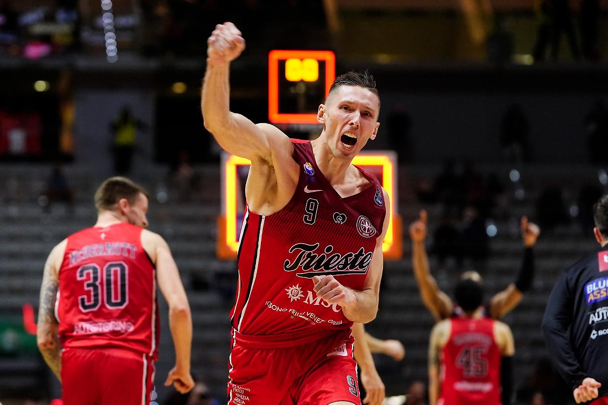Trieste batte Trapani (74-72), Trento supera Reggio Emilia (85-80): ecco il quadro completo delle semifinali