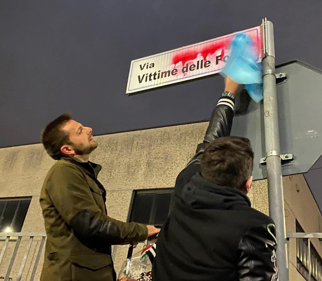Settimo Torinese: imbrattata di vernice la targa in memoria delle vittime delle foibe
