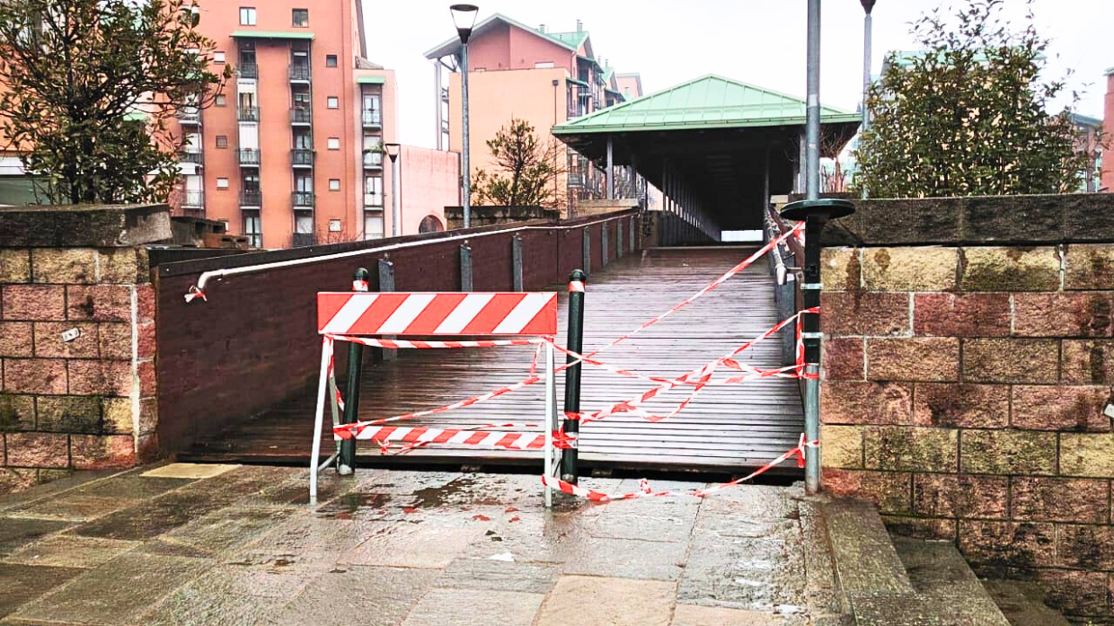 Nove mesi per cambiare alcune assi. E adesso saranno riqualificate tutte le passerelle pedonali 