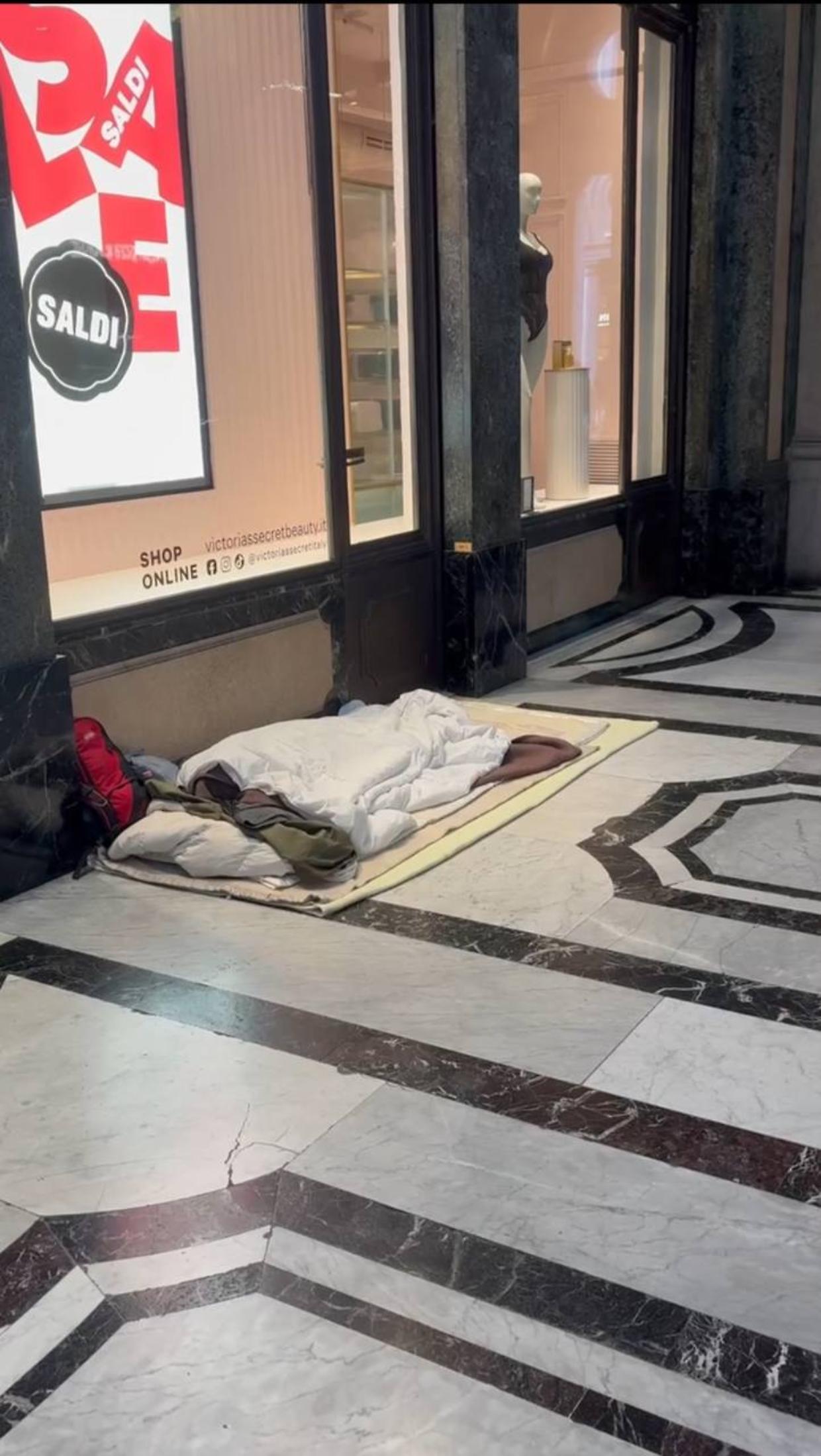 Torino, il grido di allarme del centro: "Siamo allo sbando, qui è terra di nessuno"