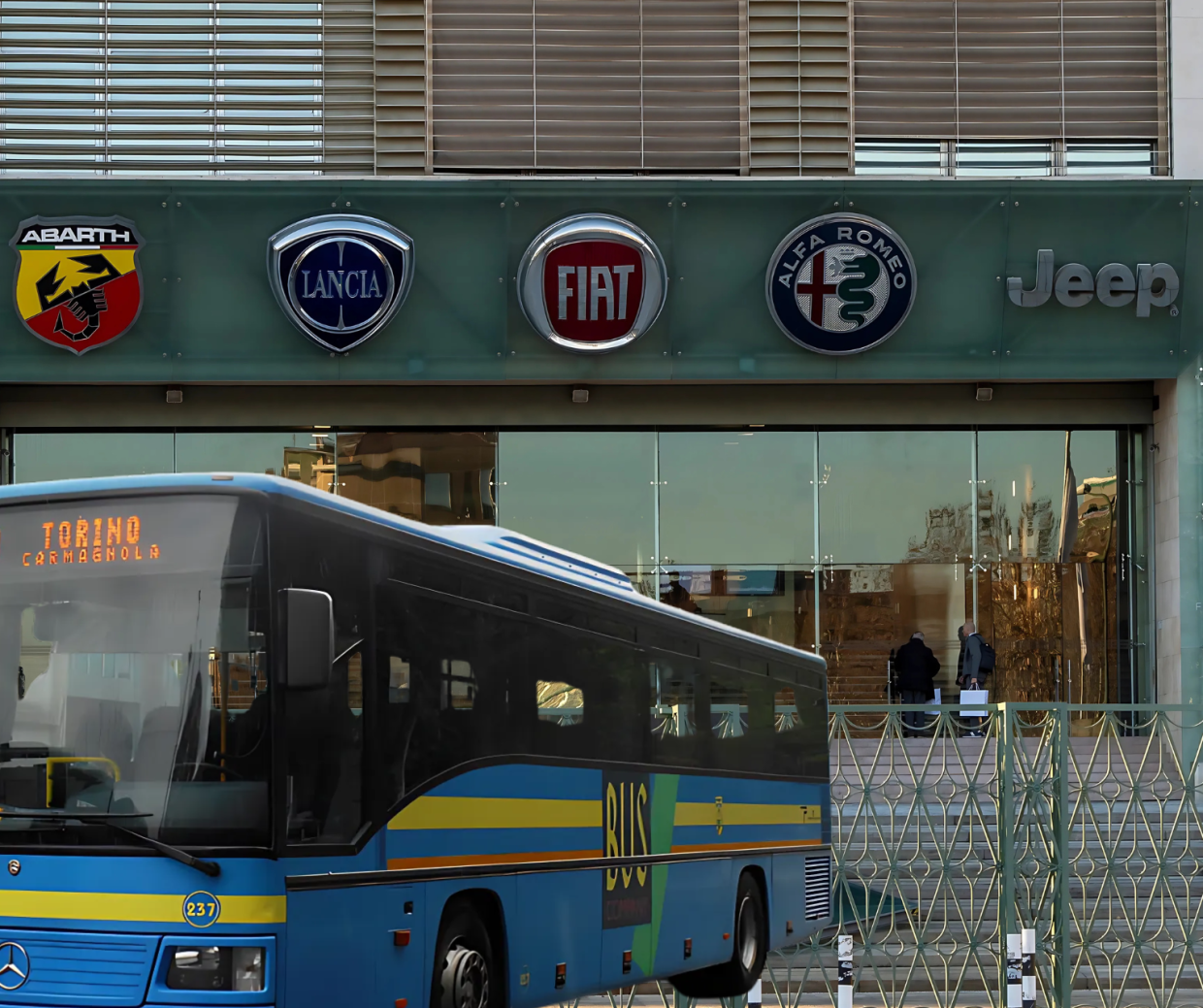 Dopo l'auto (Fiat) gli operai Stellantis ora perdono anche il bus
