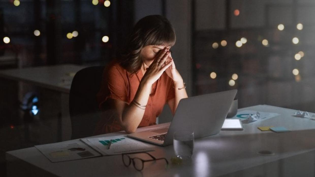 I lavoratori italiani sono estremamente stressati, il rischio di burn-out è alto