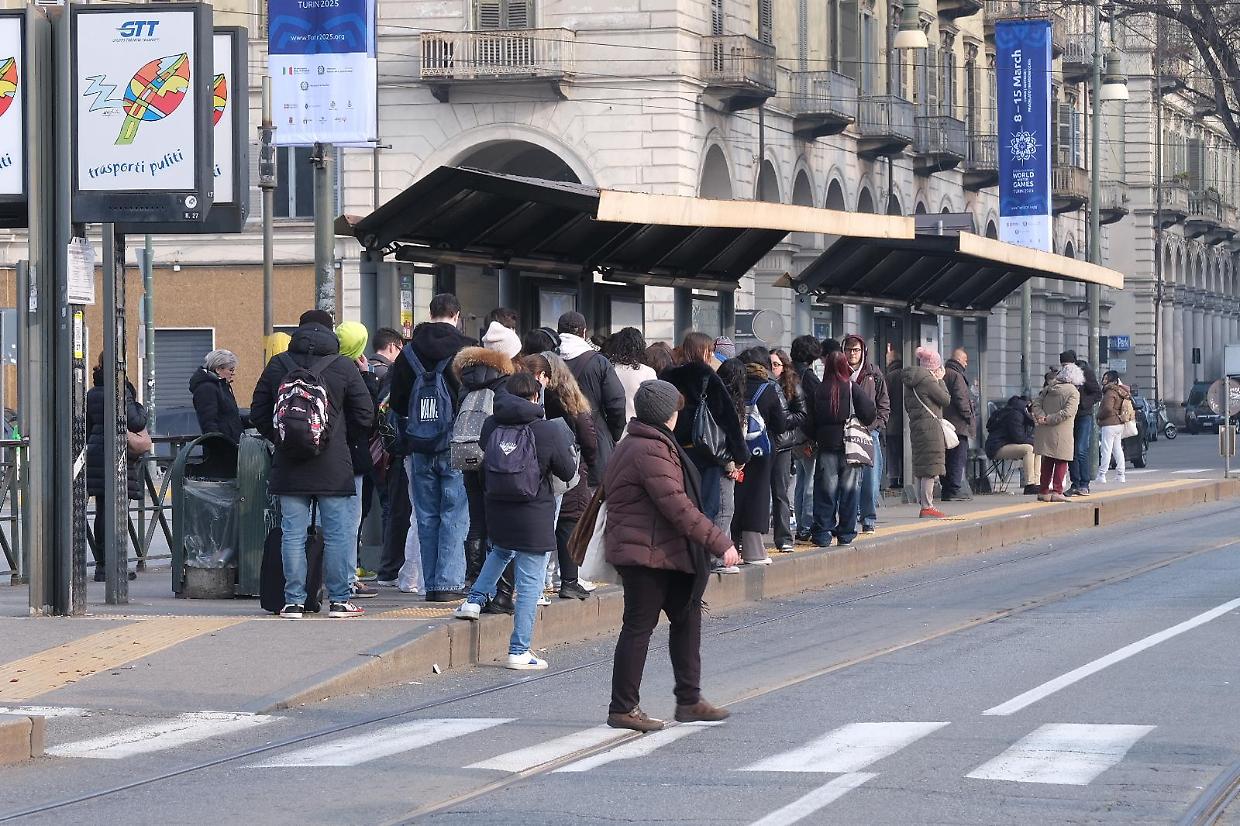 Sciopero Gtt, i sindacati: "Adesione del 65-70% tra bus e tram"
