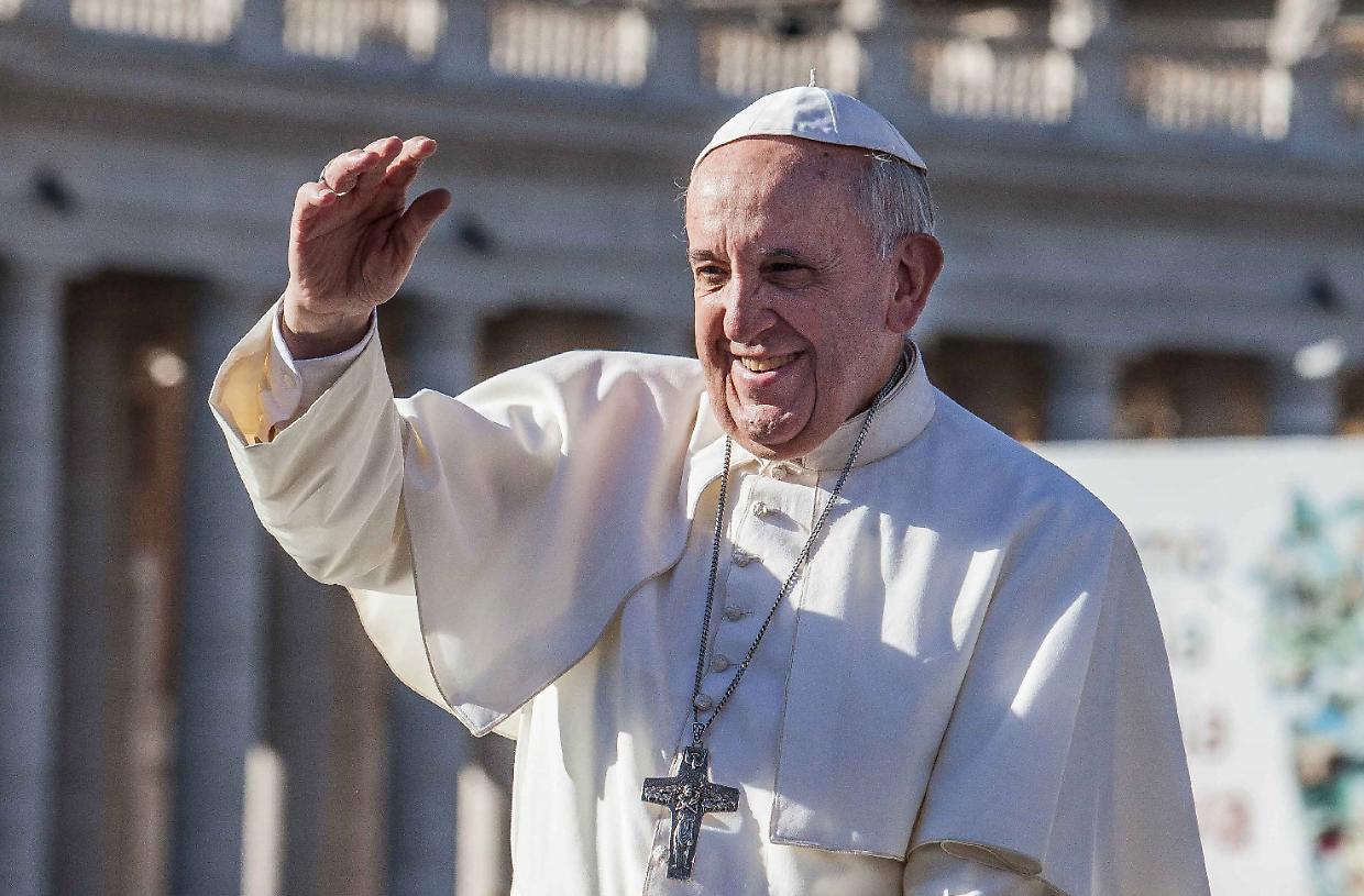 Papa Francesco convoca un Concistoro dall'ospedale Gemelli: tutta la verità sulle dimissioni