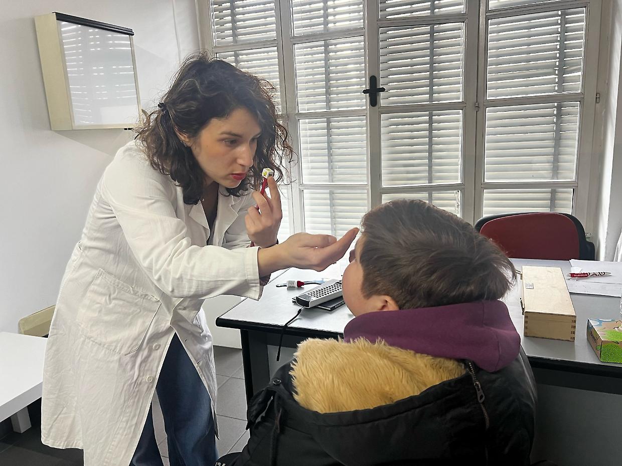 Torino, per 10 giorni al Sermig gli oculisti per i più fragili: «La vista, grande valore»