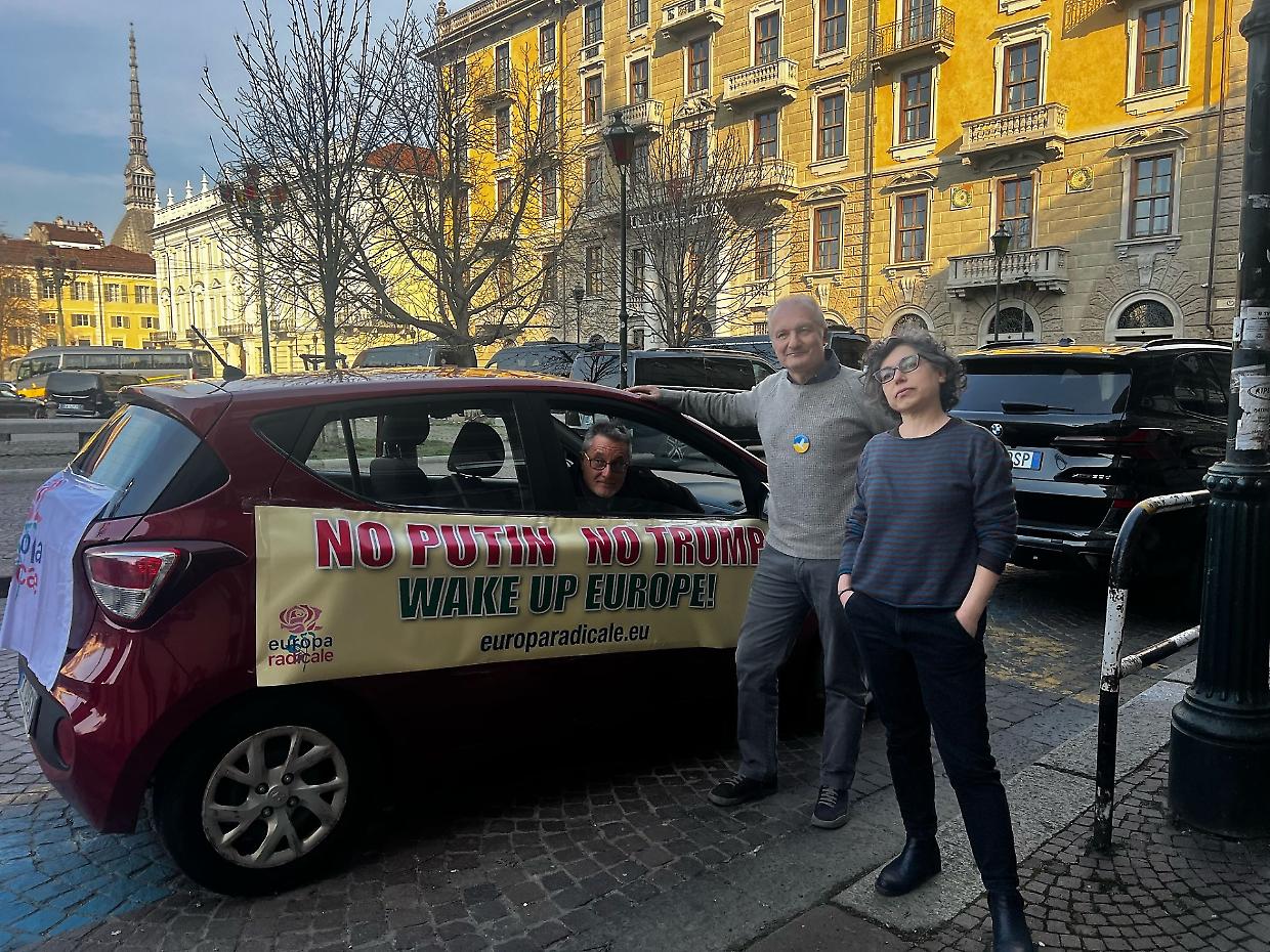 Ushua Vance, la protesta dei Radicali