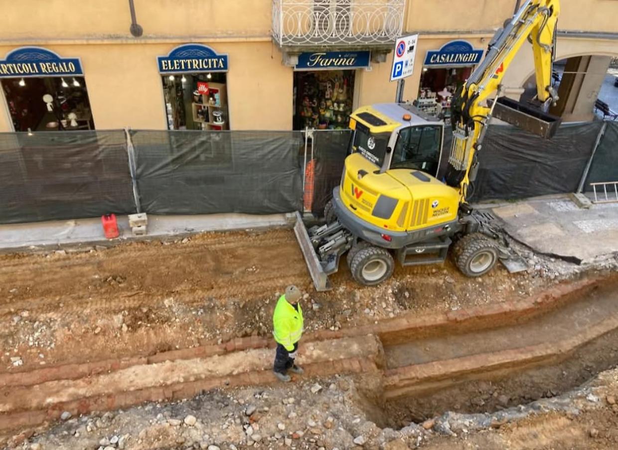 ”Sorpresa” nello scavo Smat ma il reperto è “solo” del 1800