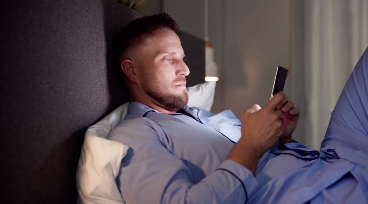 Nomofobia: La Dipendenza da Smartphone che Minaccia il Benessere degli Italiani