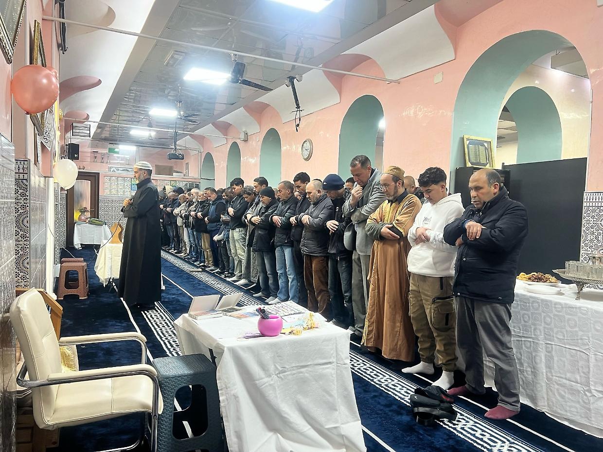 Moschee aperte in tutta la città di Torino, gli islamisti così combattono i  pregiudizi