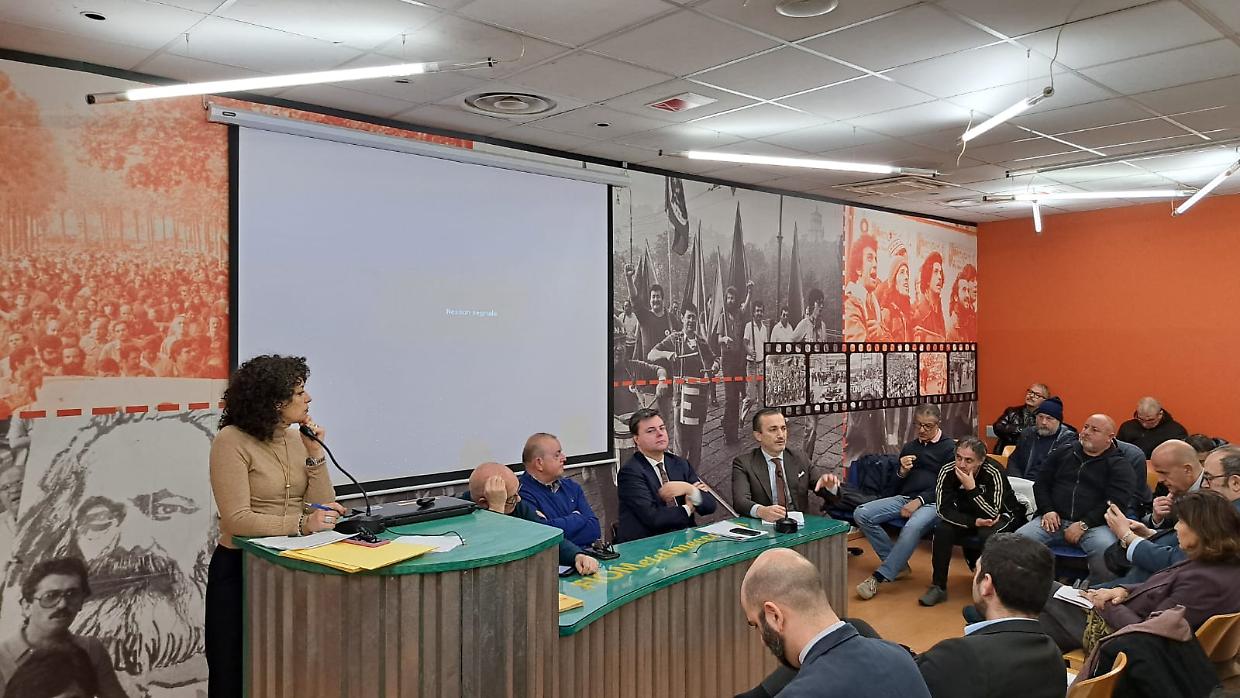La chiusura degli stabilimenti in Piemonte: un doppio danno ai lavoratori