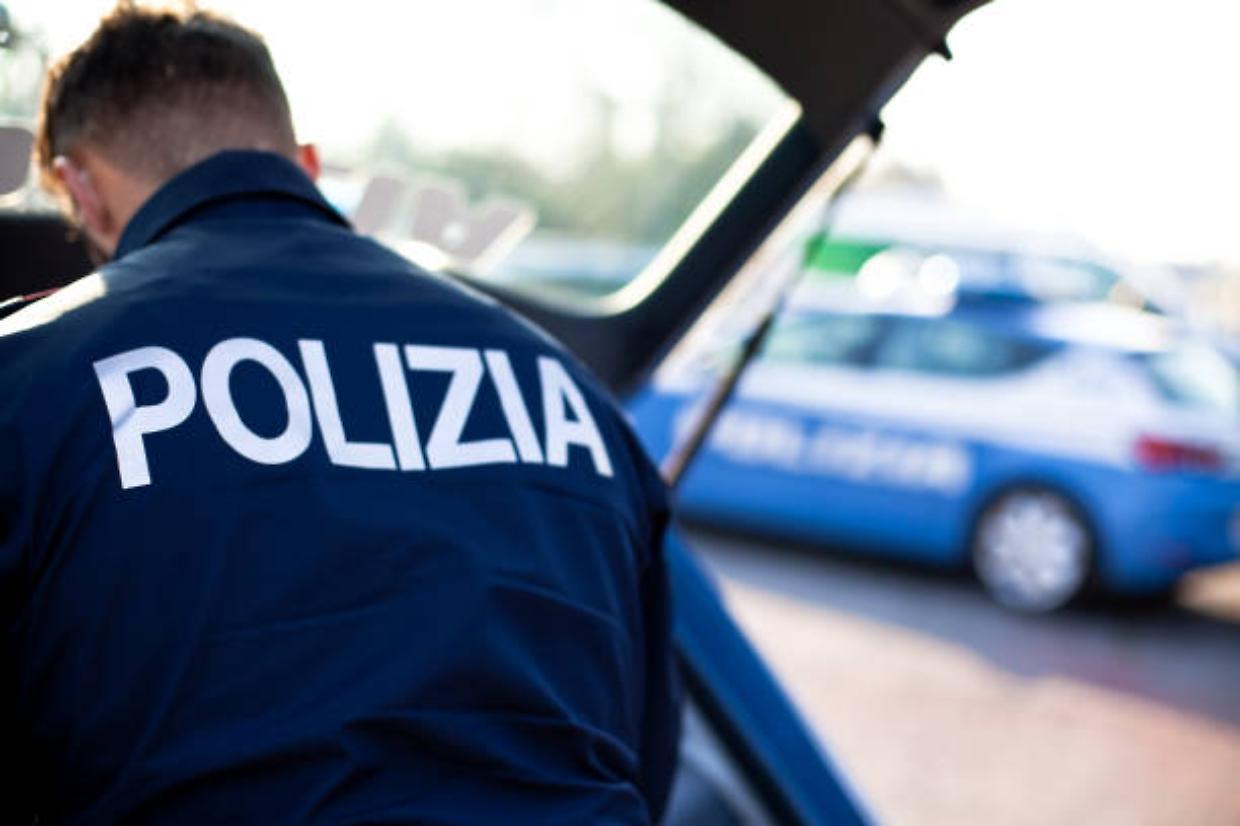 Arrestato su A6 un 34enne ricercato per rapina e furti