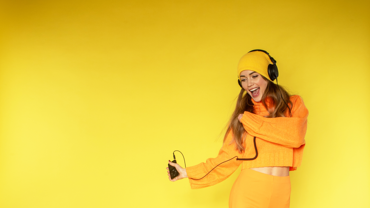 Primavera 2025: una playlist per le giornate di sole e vibrazioni spensierate