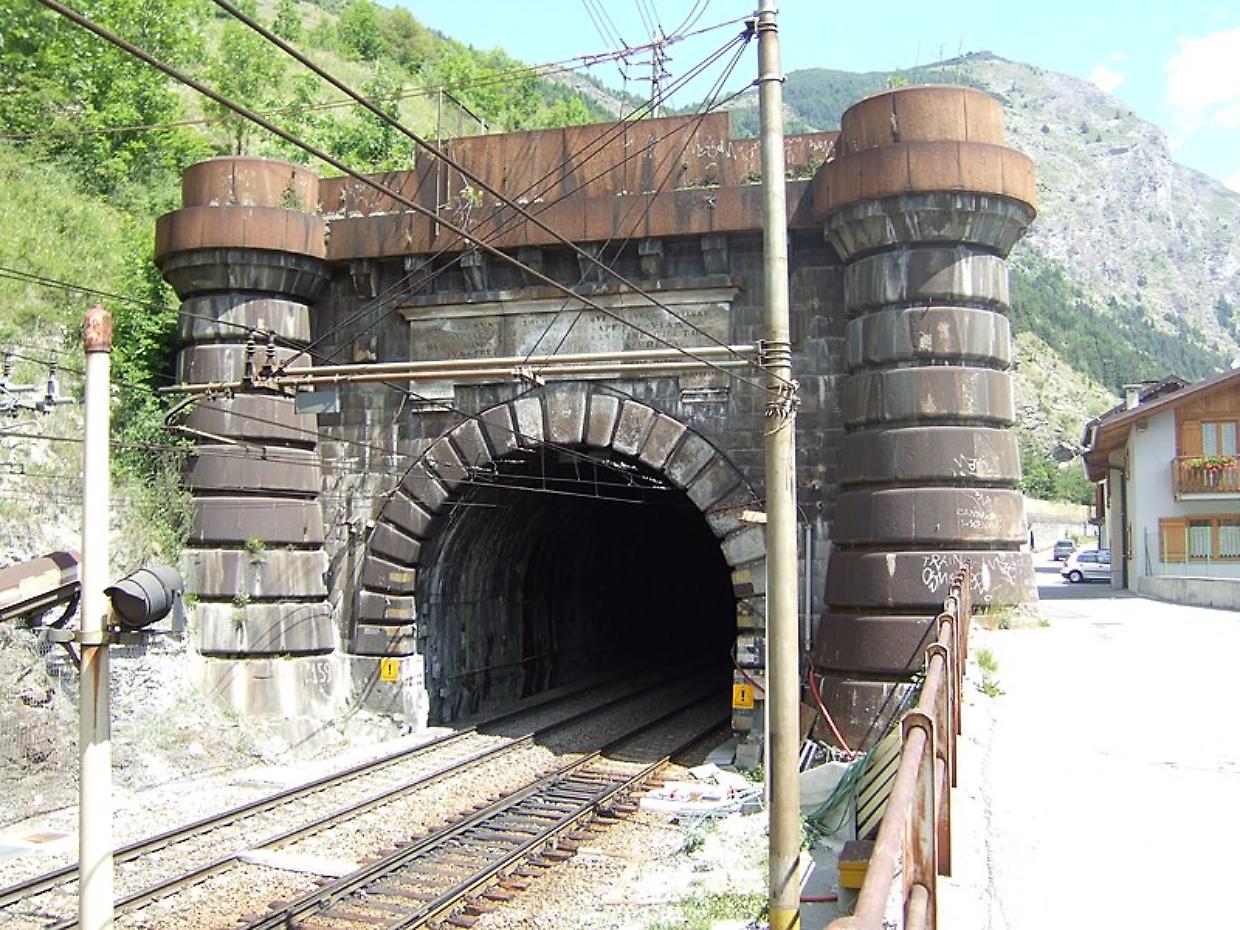 Traforo ferroviario del Frejus, firmato il Piano di soccorso binazionale